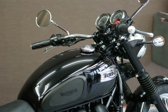 TRIUMPH コーティング実績画像