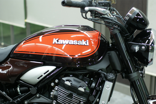 KAWASAKI Z 900 RS コーティング実績画像