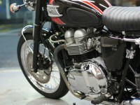 TRIUMPH　BONNEVILLE コーティング実績画像