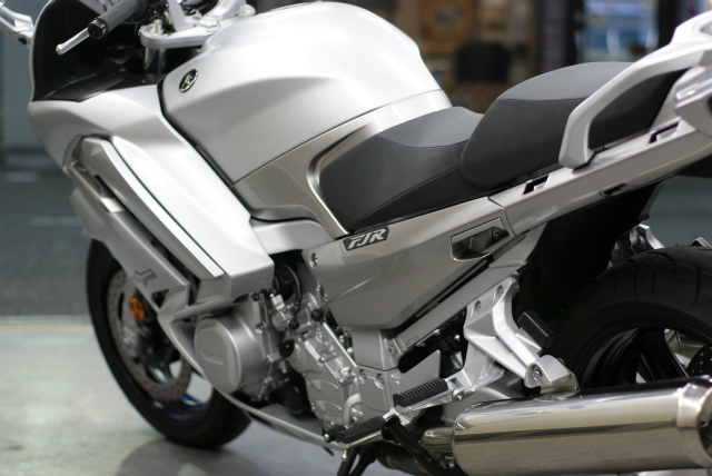 YAMAHA FJR 1300 コーティング実績画像