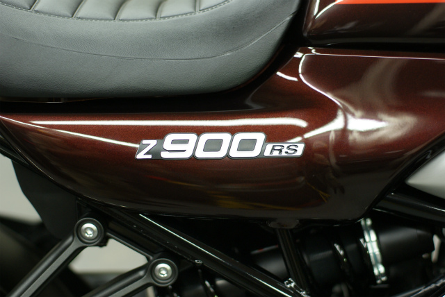 KAWASAKI Z 900 RS コーティング実績画像