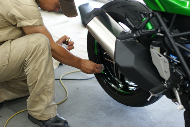 KAWASAKI NINJA H2 コーティング実績画像