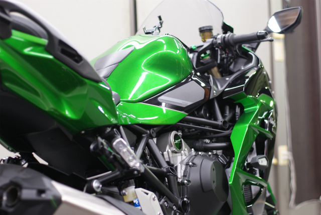 KAWASAKI NINJA H2 コーティング実績画像
