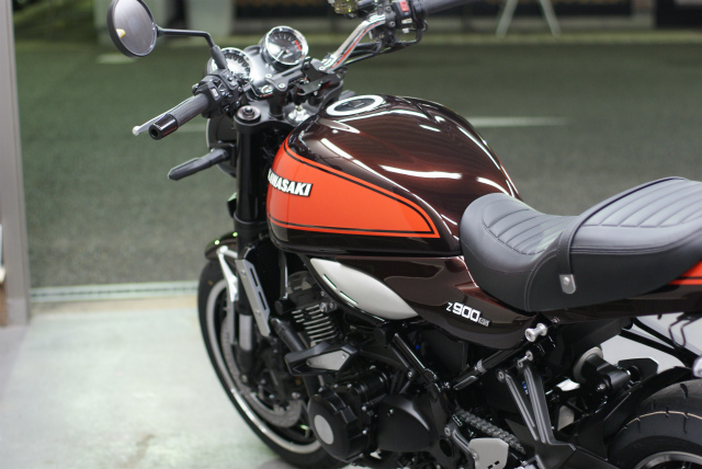 KAWASAKI Z900RS コーティング実績画像