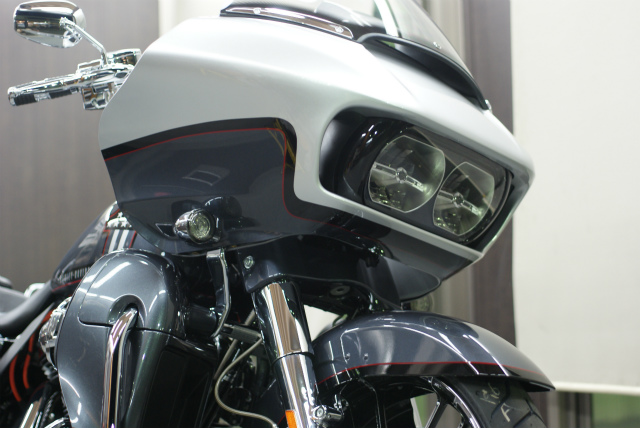 H-D ROAD-GLIDE CVO コーティング実績画像