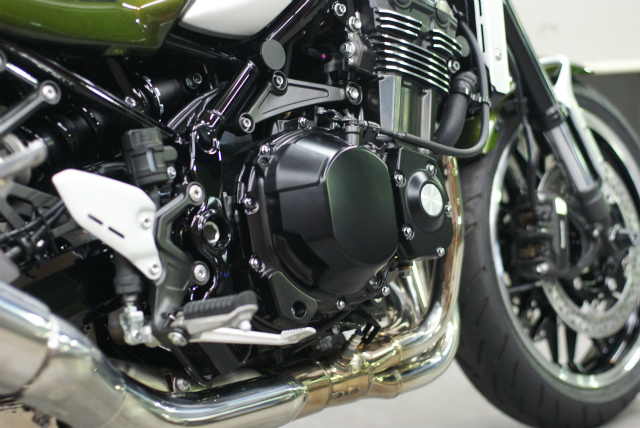 KAWASAKI Z 900　RS コーティング実績画像