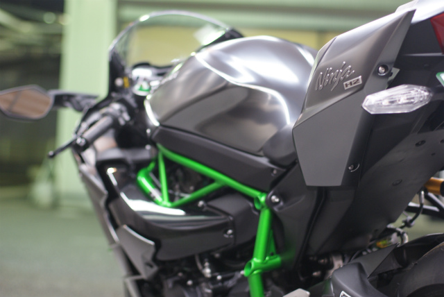 KAWASAKI NINJA H2 コーティング実績画像