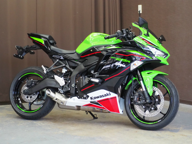 KAWASAKI NINJA ZX-25R コーティング実績画像