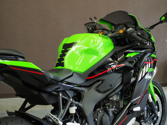 KAWASAKI NINJA ZX-25R コーティング実績画像