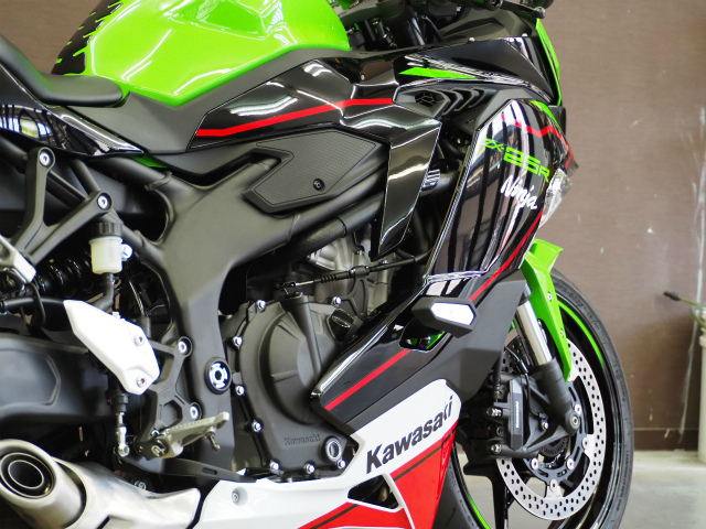KAWASAKI NINJA ZX-25R コーティング実績画像