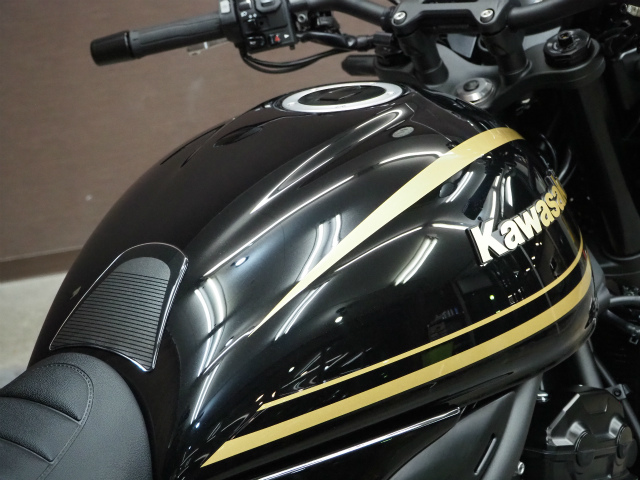 KAWASAKI Z900RS CAFE コーティング実績画像